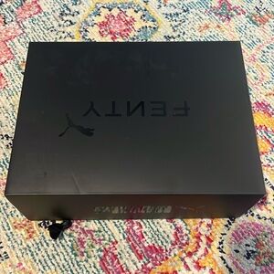 FENTY PUMA Women Size 8.5